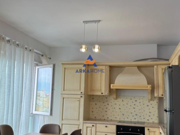 Tirane, jepet me qera apartament 1+1+Ballkon Kati 6, 100 m² 550 € 