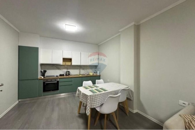 Tirane, jepet me qera apartament 1+1 Kati 1, 65 m² 500 € (Rruga 5 Maji)