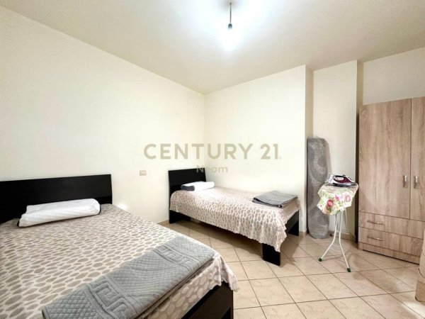 Tirane, jepet me qera apartament 2+1+Aneks+Ballkon Kati 4, 100 m² 600 € (Kopshti Botanik)