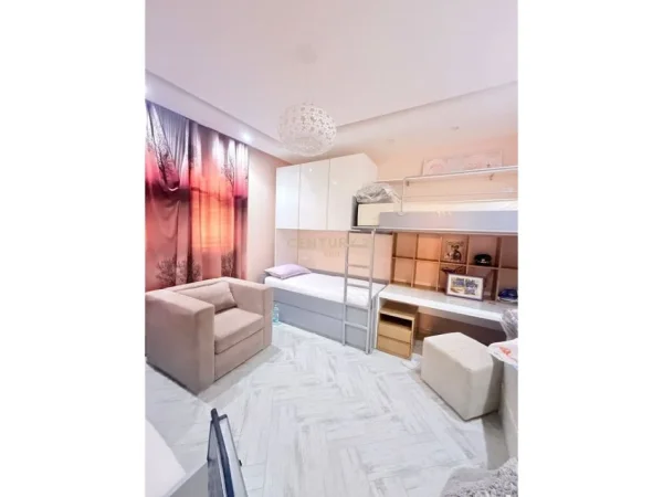 Durres, shitet Vile 3 Katshe Kati 3, 1.082 m² 200.000 € (Manez , Durres)