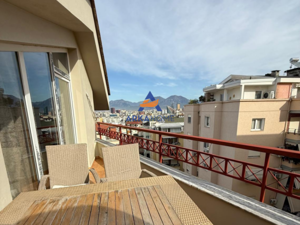 Tirane, jap me qera apartament 2+1+Ballkon Kati 4, 110 m² 700 € 