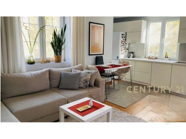 Tirane, jepet me qera apartament 2+1 Kati 3, 75 m² 650 € (21 Dhjetori)