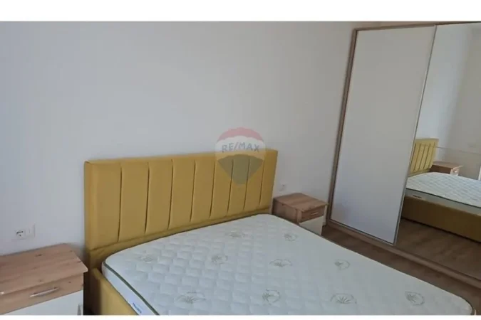 Tirane, jepet me qera te Fresku apartament 1+1 Kati 1, 400 €