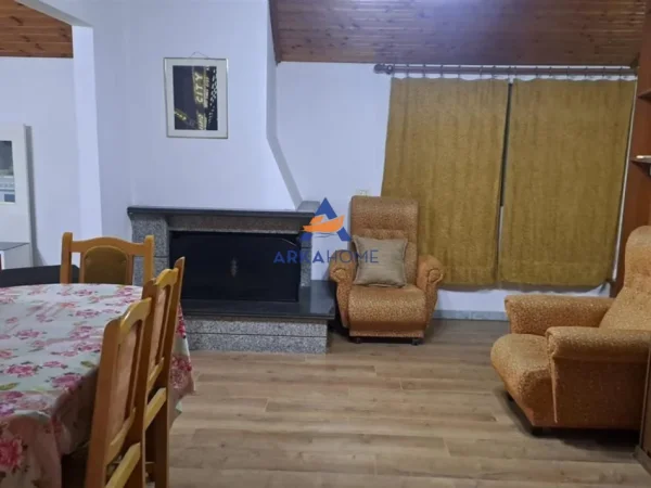 Tirane, jepet me qera apartament 1+1+Ballkon Kati 3, 75 m² 519 € 