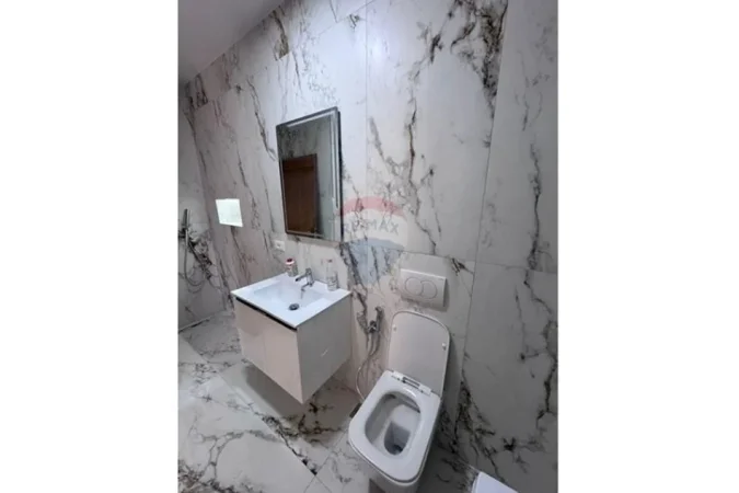 Tirane, jepet me qera ne Astir apartament 2+1 Kati 7, 90 m² 450 €