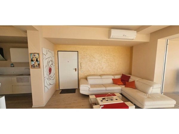 Vlore, shes apartament+verande | Penthouse 2+1+Ballkon Kati 4, 183 m² 425.000 € (Uji i Ftohte, Vlore)
