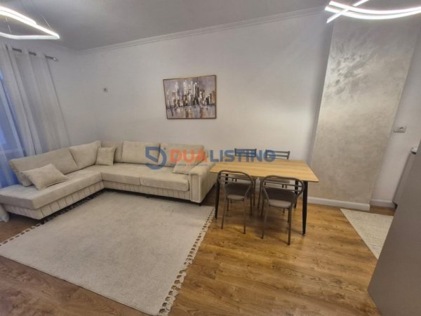 Tirane, jepet me qera apartament 1+1 Kati 7, 65 m² 450 € (Astir prane bar Artisti)