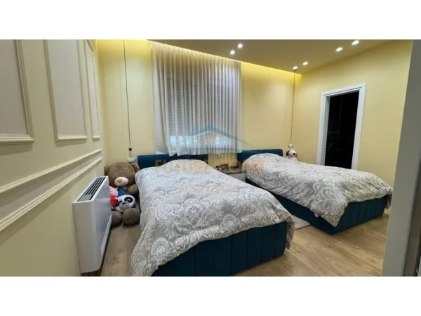 Shqiperi, shitet apartament+verande | Penthouse 3+1+Ballkon Kati 3, 210 m² 445.000 € (Kopshti Zologjik)