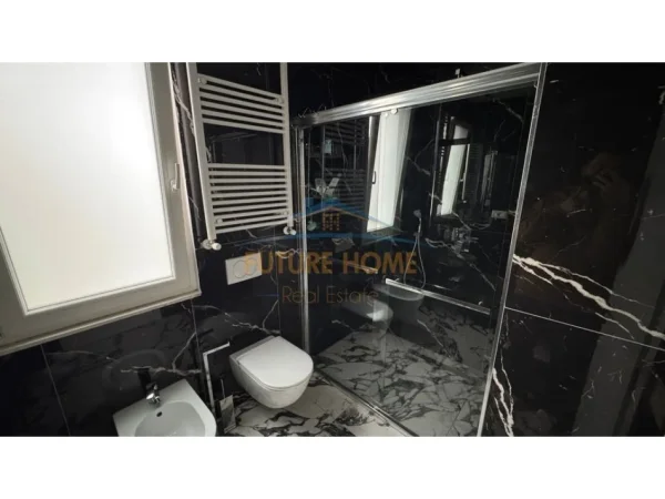Shqiperi, shitet apartament+verande | Penthouse 3+1+Ballkon Kati 3, 210 m² 445.000 € (Kopshti Zologjik)