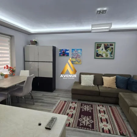 Tirane, jepet me qera apartament 2+1+Ballkon Kati 3, 90 m² 600 € (drago siliqi)