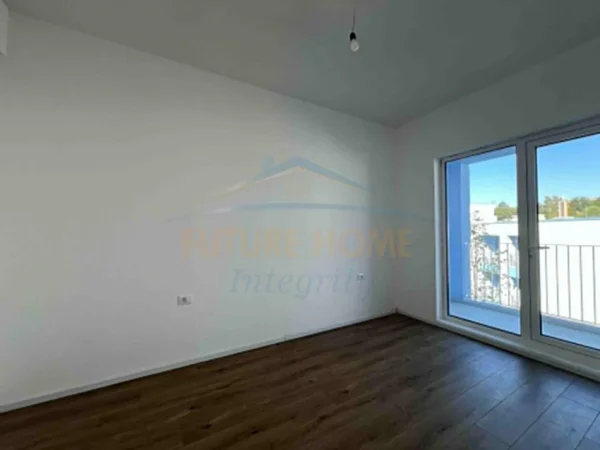 Tirane, shitet apartament 1+1+Ballkon Kati 2, 55 m² 77.000 € (Rezidenca Oxa, Fresk)