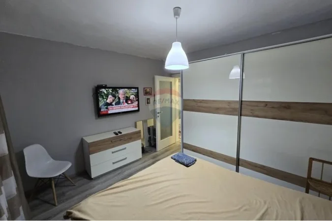 Tirane, jepet - Për Qira - Ambasada Amerikane, Tiranë2+1 Kati 3, 73 m² 600 €