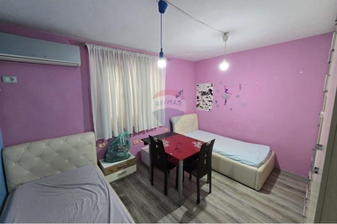 Tirane, jepet - Për Qira - Ambasada Amerikane, Tiranë2+1 Kati 3, 73 m² 600 €