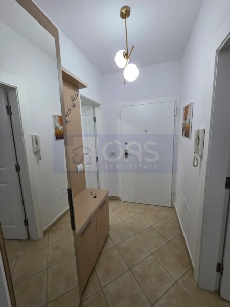 Tirane, jepet me qera apartament 1+1+Aneks+Ballkon Kati 4, 65 m² 650 € (Ish Ekspozita)