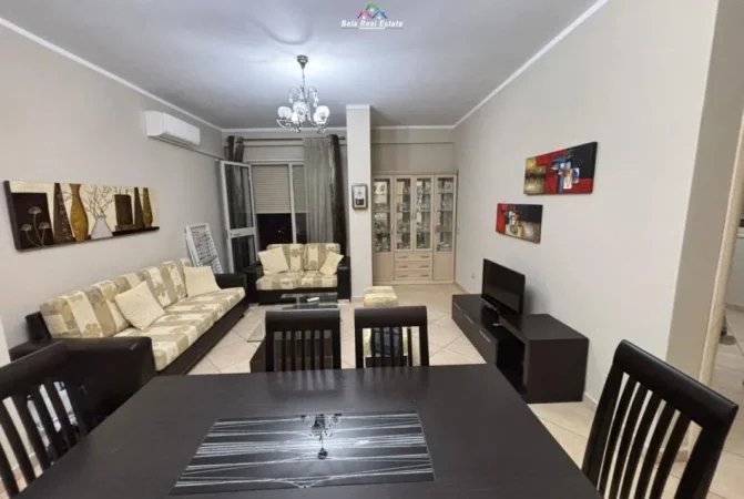 Tirane, jepet me qera apartament 1+1 Kati 7, 70 m² 600 € (Rruga e kavajes)