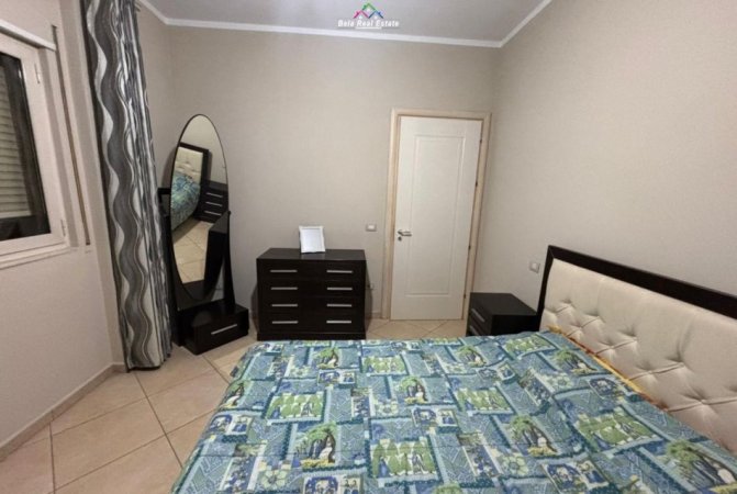 Tirane, jepet me qera apartament 1+1 Kati 7, 70 m² 600 € (Rruga e kavajes)