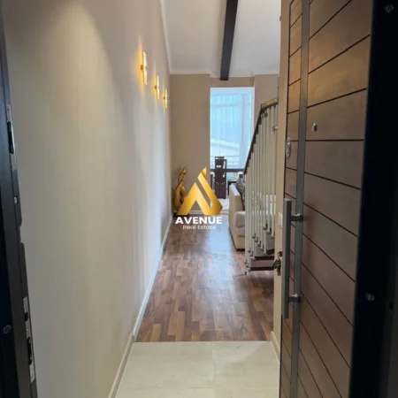 Tirane, jepet me qera apartament 1+1 Kati 6, 80 m² 550 € (Rruga Rrapo Hekali)