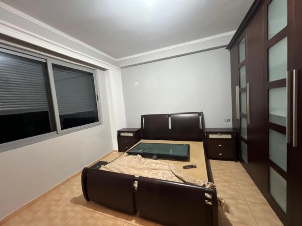 Tirane, shitet apartament 2+1+Ballkon Kati 2, 119 m² 158.000 € 