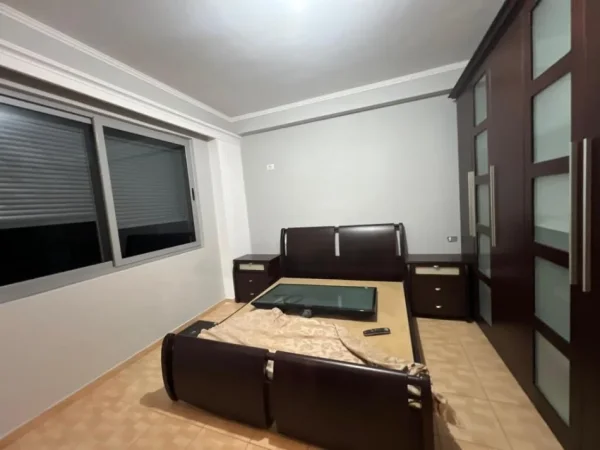 Tirane, shitet apartament 2+1+Ballkon Kati 2, 119 m² 158.000 €