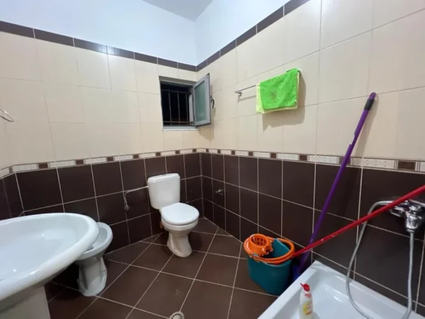 Tirane, shitet apartament 2+1+Ballkon Kati 2, 119 m² 158.000 €