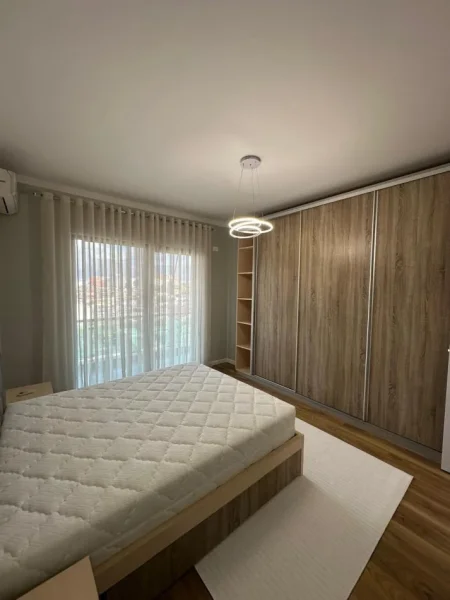 Tirane, shitet apartament 2+1+Ballkon Kati 5, 90 m² 143.000 € 