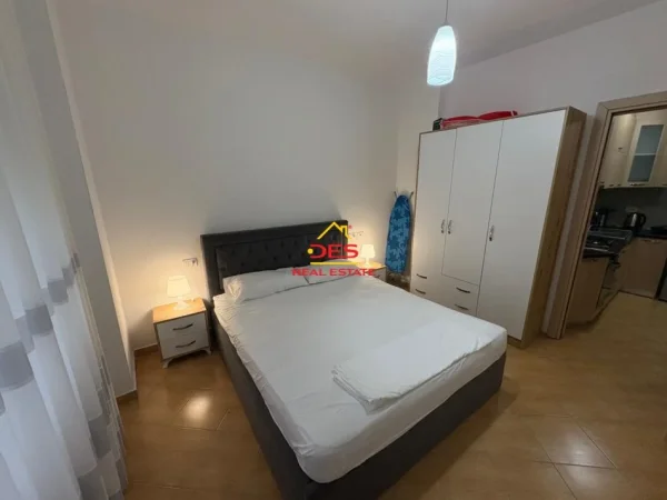 Vlore, shitet apartament 1+1+Ballkon Kati 2, 60 m² 96.000 € (Rruga Stefan Pano)