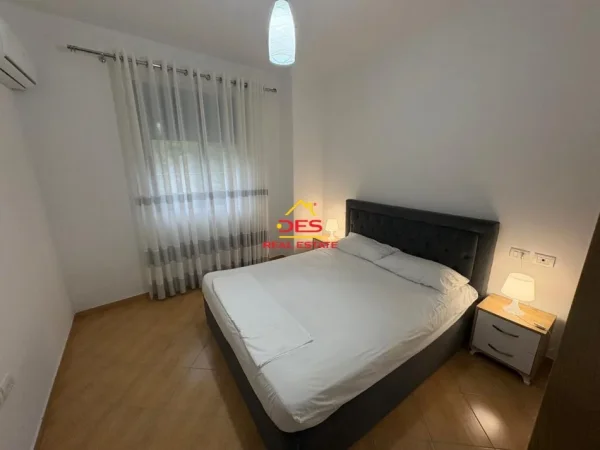 Vlore, shitet apartament 1+1+Ballkon Kati 2, 60 m² 96.000 € (Rruga Stefan Pano)