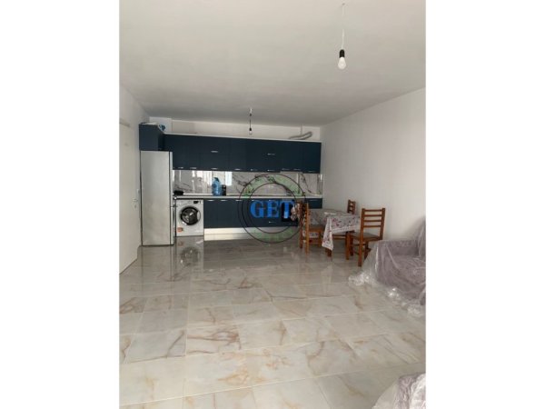 Durres, jepet me qera apartament 1+1 Kati 3, 75 m² 300 € (Plazh Iliria)