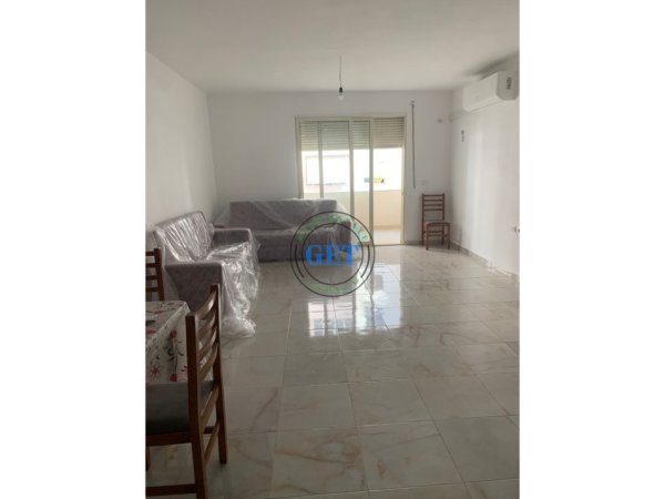Durres, jepet me qera apartament 1+1 Kati 3, 75 m² 300 € (Plazh Iliria)