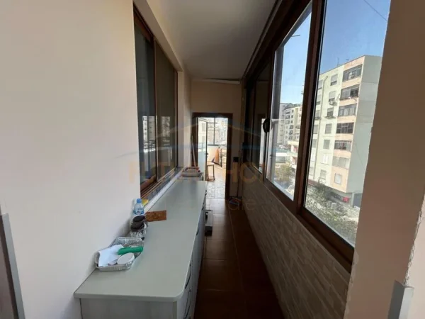 Durres, shitet apartament 3+1+Aneks+Ballkon Kati 5, 135 m² 160.000 € 