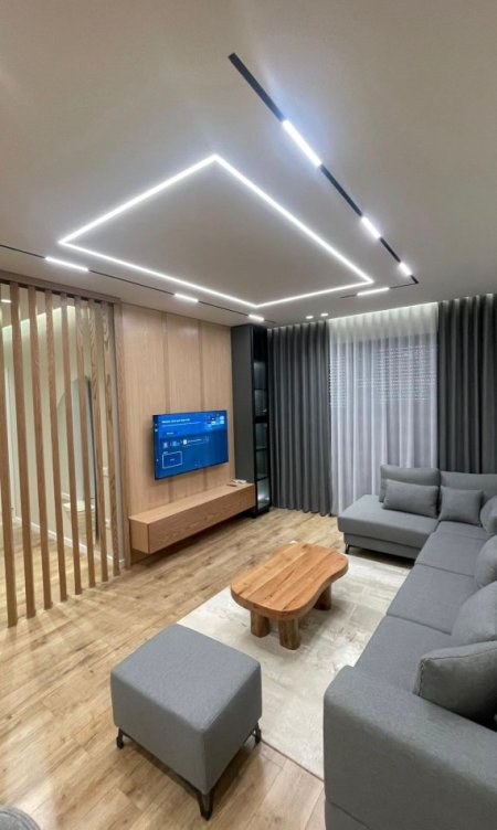 Jepet Super Apartament me Qera 2+1 tek Liqeni i Thate,  1.500 €uro