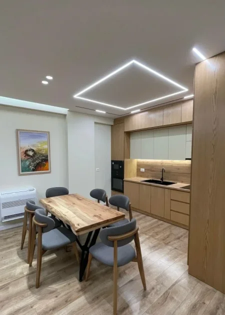 Jepet Super Apartament me Qera 2+1 tek Liqeni i Thate,  1.500 €uro