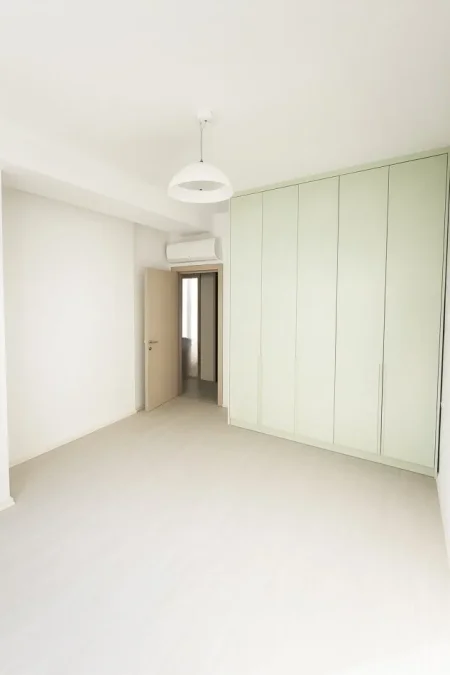 Tirane, jepet me qera apartament 2+1+Ballkon , 110 m² 600 € (Prane EGLO)