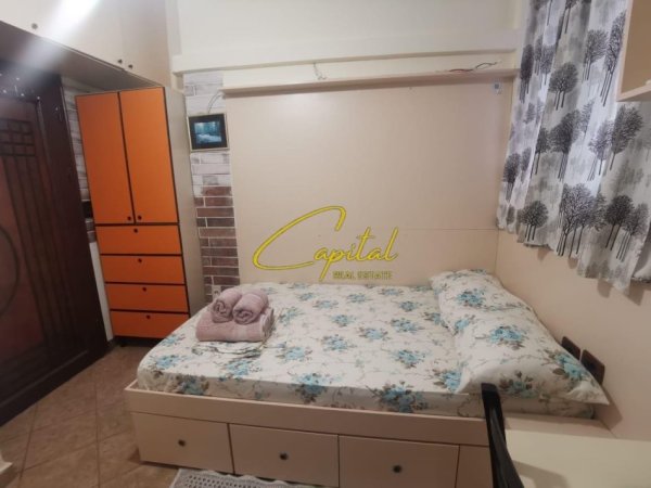 Tirane, jepet me qera garsonier 1+1 Kati 2, 30 m² 350 € (RRUGA 5 MAJI)