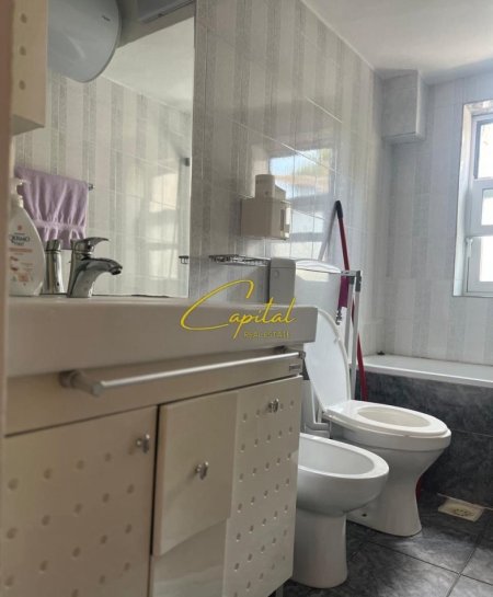 Tirane, jepet me qera apartament 2+1 Kati 3, 80 m² 700 € (MYSLYM SHYRI)