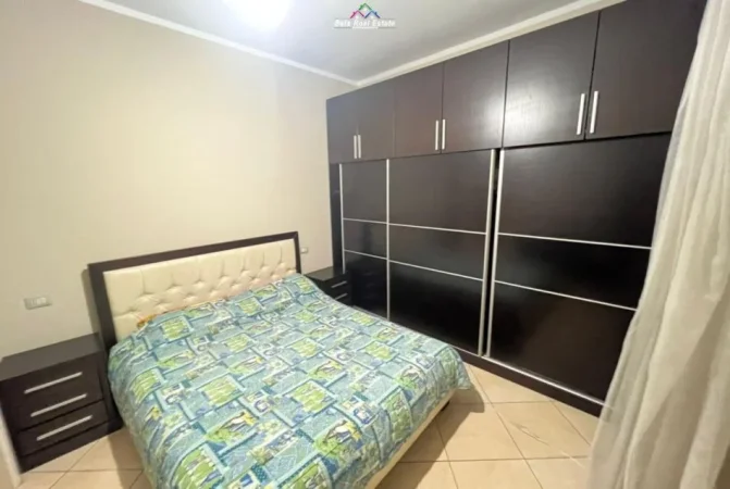 Tirane, jepet me qera apartament 1+1+Ballkon Kati 5, 70 m² 600 € (Delijorgji)