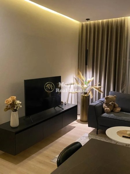 Tirane, jepet me qera apartament 2+1 Kati 5, 93 m² 700 € (Rruga Irfan Tomini)