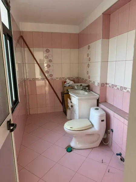 SHITET APARTAMENT  4+1+2 350.000 € (ISH EKSPOZITA)