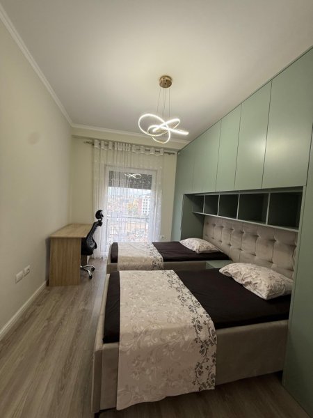 Tirane, jepet me qera apartament 2+1+Ballkon Kati 5, 91 m² (Rruga Panorama, Rezidenca Quartum)