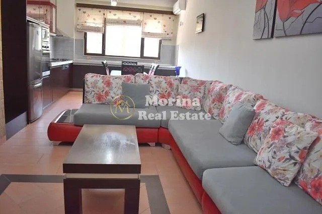 Tirane, jepet me qera apartament 3+1 Kati 5, 125 m² 650 € (Rruga 5 Maji)