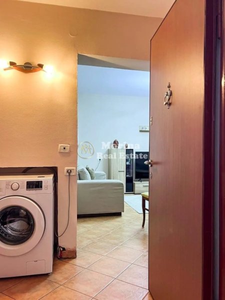 Tirane, jepet me qera apartament 2+1 Kati 3, 80 m² 700 € (Myslym Shyri)