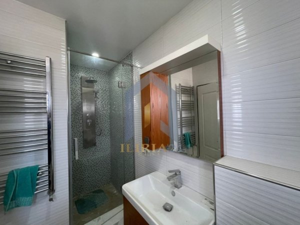 Tirane, shes apartament 3+1+Aneks+Ballkon Kati 9, 183 m² (fusha e avaicionit NDRRIM ME MAKINE 80 MIJ EURO)