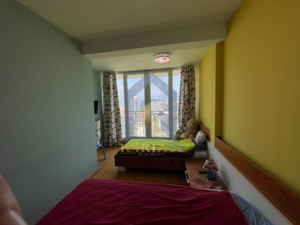 Tirane, shes apartament 3+1+Aneks+Ballkon Kati 9, 183 m² (fusha e avaicionit NDRRIM ME MAKINE 80 MIJ EURO)