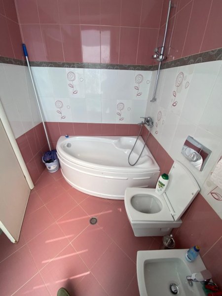 Tirane, jepet me qera apartament 3+1+Aneks Kati 1, 107 m² 600 € (Rezidenca ‘Kodra e Diellit 1’, Tiranë)