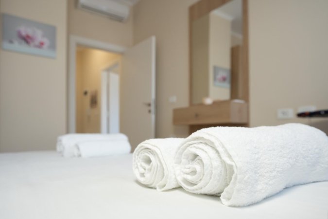 Tirane, jepet me qera apartament 1+1 , 73 m² 800 € (Square 21)