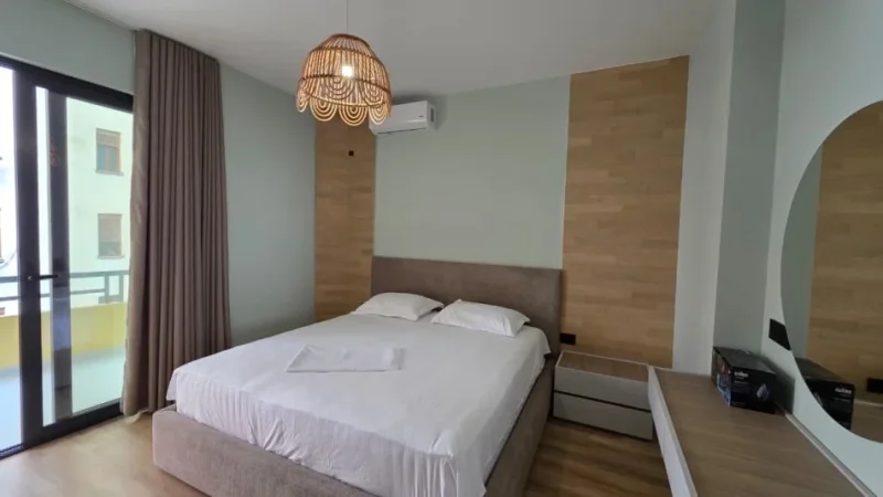 Vlore, jepet me qera apartament 1+1 Kati 4, 65 m² 400 € (Bulevardi Ismail Qemali)