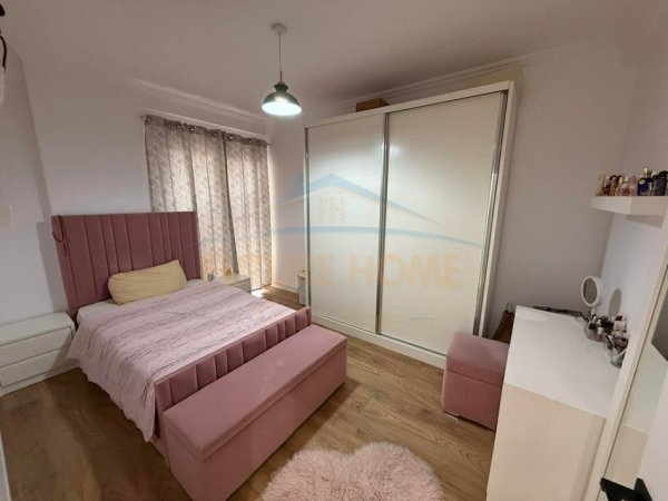 Tirane, shitet apartament 2+1+Ballkon Kati 1, 117 m² 250.000 € (UNAZA E RE)