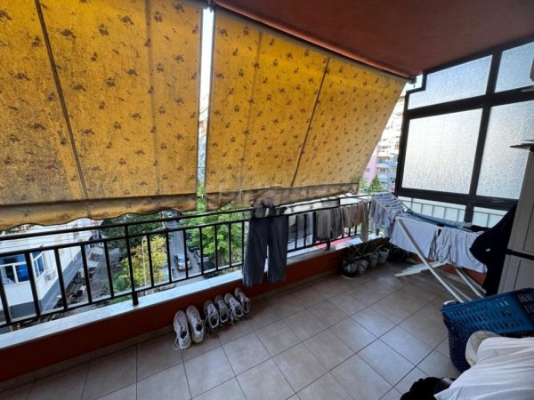 Tirane, shitet apartament 2+1 Kati 3, 106 m² 165.000 € (YZBERISHT)