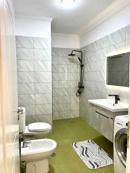 Tirane, shitet apartament 2+1 , 97 m² 155.000 € 