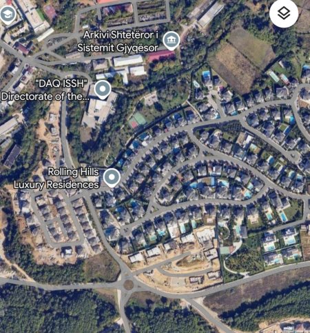 Tirane, shitet toke , 4.700 m² 1.100.000 € 